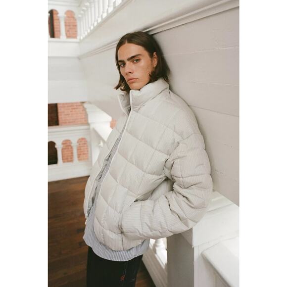 Urban Outfitters UO Quilted Puffer Jacket Men’s Unisex White Stripes Size Small - Picture 15 of 16